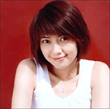 小S为二女儿庆祝17岁生日，两人亲密同框似姐妹